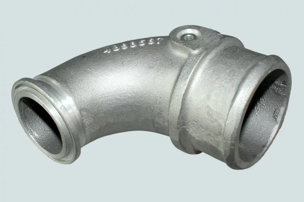 фото патрубок турбины угловой впуск.(isbe) dcec 4898587 