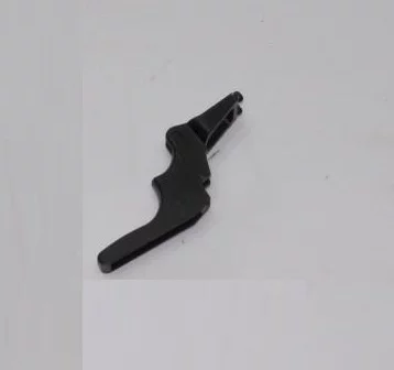 купить Рычаг наружной ручки двери н/о (карабин)